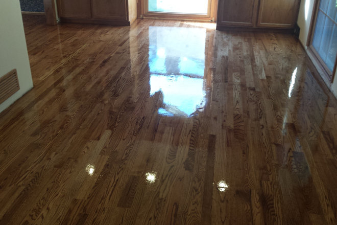 Random width planking hardwood floor